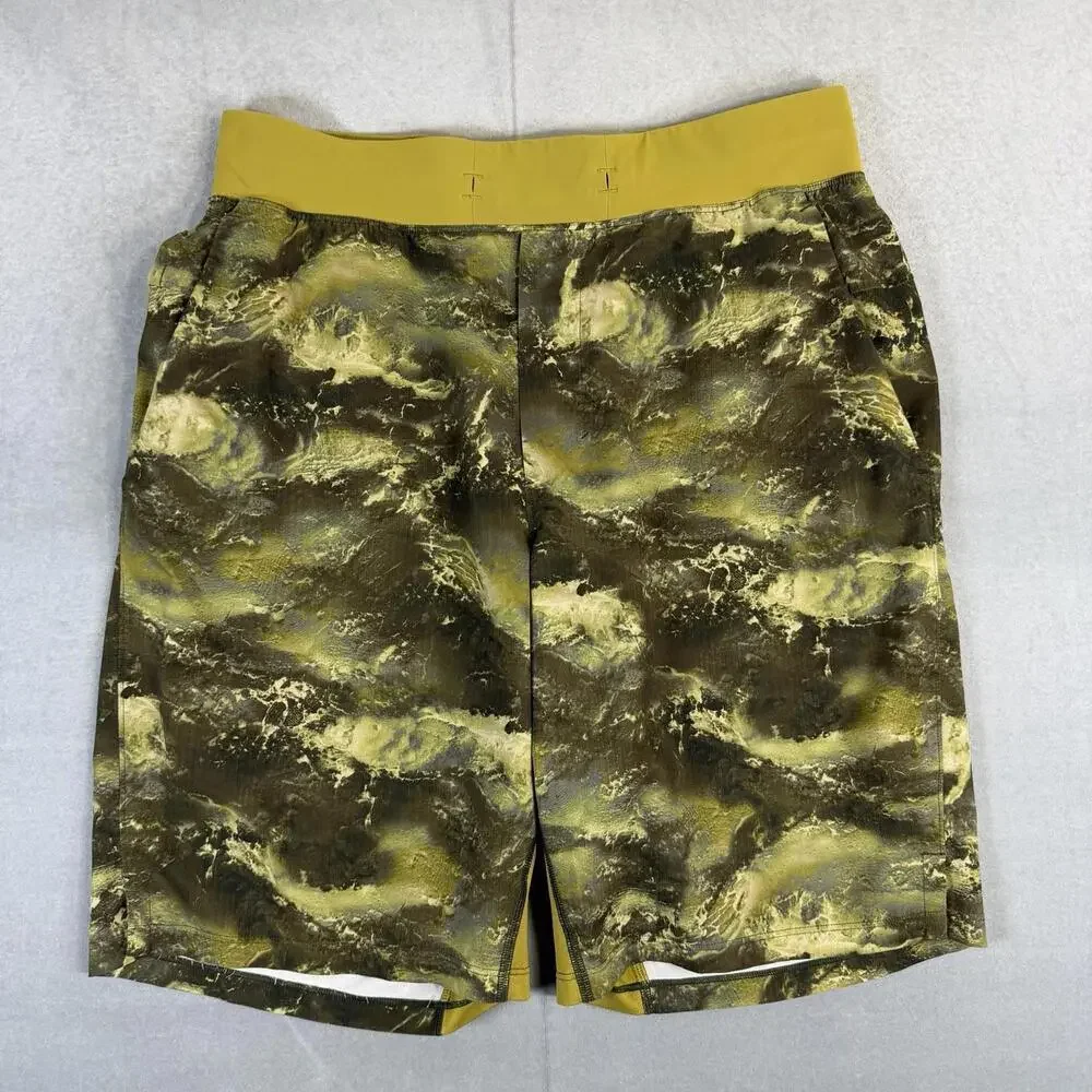 Lululemon T.H.E. Short Linerless Mens Medium Green Printed 9